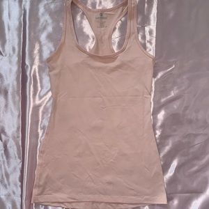 Athletic tank top